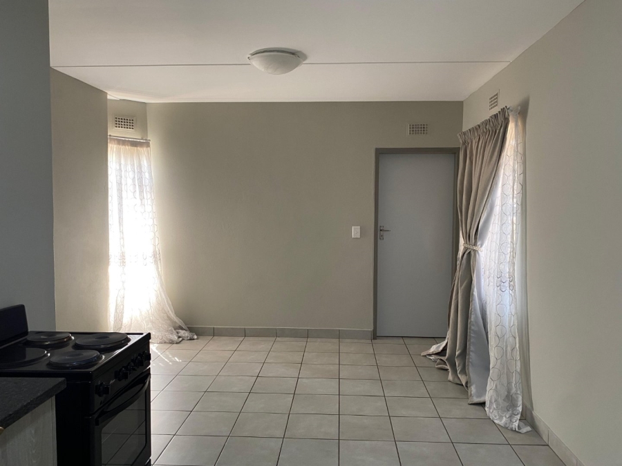 1 Bedroom Property for Sale in Heuweloord Gauteng