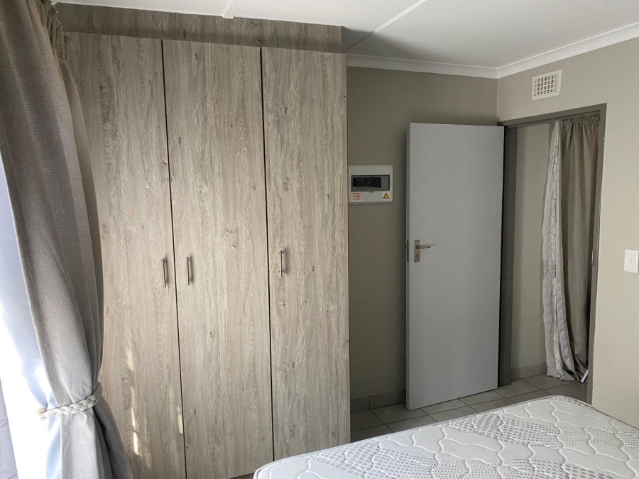 1 Bedroom Property for Sale in Heuweloord Gauteng