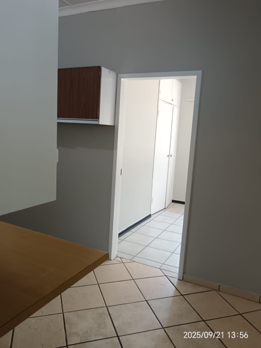 To Let  Bedroom Property for Rent in Kilner Park Gauteng