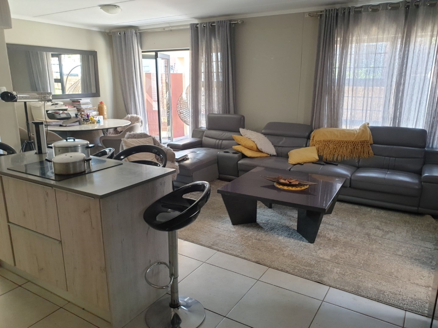 3 Bedroom Property for Sale in Amberfield Gauteng