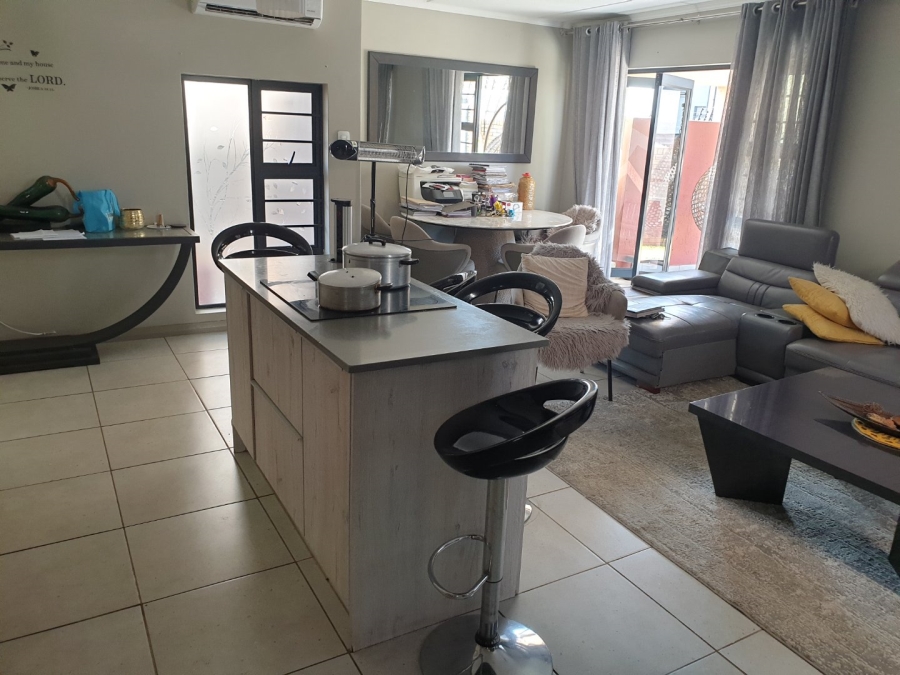 3 Bedroom Property for Sale in Amberfield Gauteng