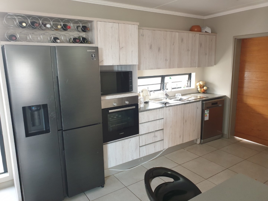 3 Bedroom Property for Sale in Amberfield Gauteng