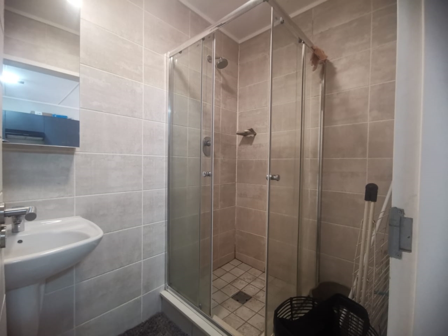 To Let 1 Bedroom Property for Rent in Linbro Park Gauteng