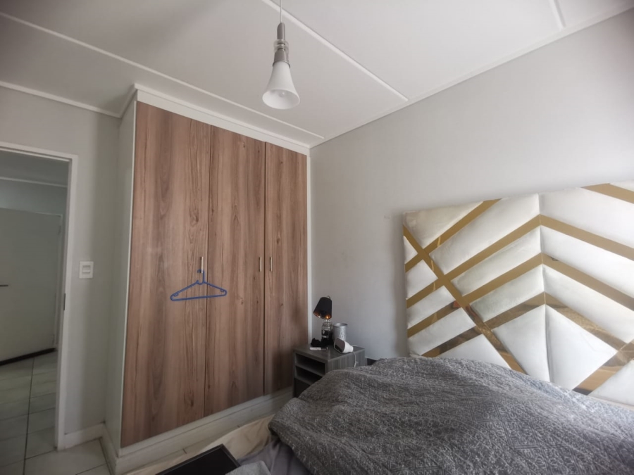 To Let 1 Bedroom Property for Rent in Linbro Park Gauteng