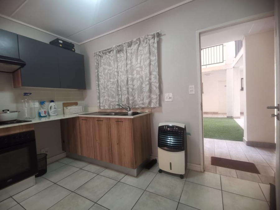 To Let 1 Bedroom Property for Rent in Linbro Park Gauteng
