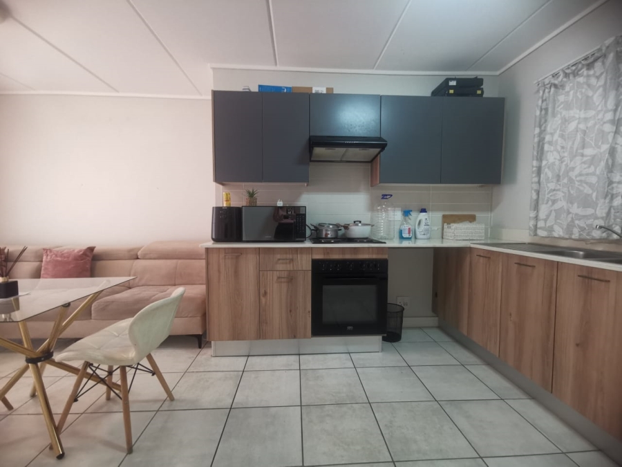 To Let 1 Bedroom Property for Rent in Linbro Park Gauteng