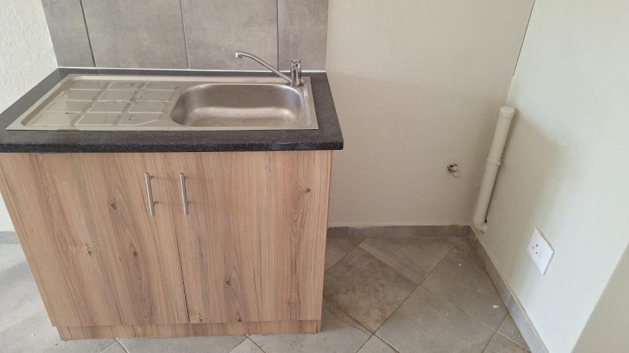 2 Bedroom Property for Sale in Alliance Gauteng