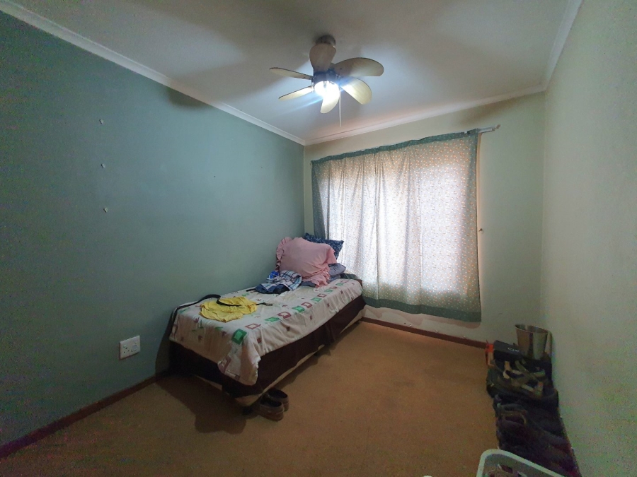 2 Bedroom Property for Sale in Montana Tuine Gauteng