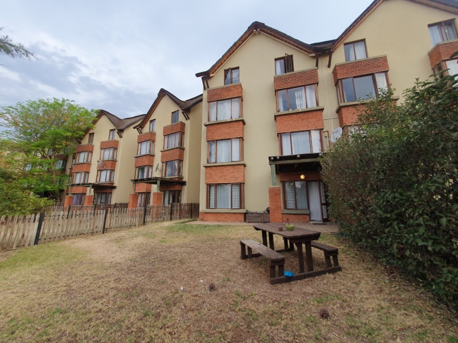 2 Bedroom Property for Sale in Montana Tuine Gauteng