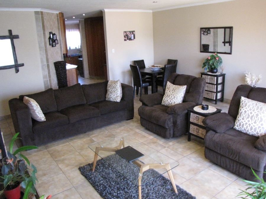 3 Bedroom Property for Sale in Pomona Gauteng