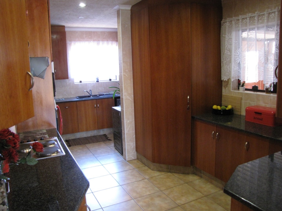 3 Bedroom Property for Sale in Pomona Gauteng