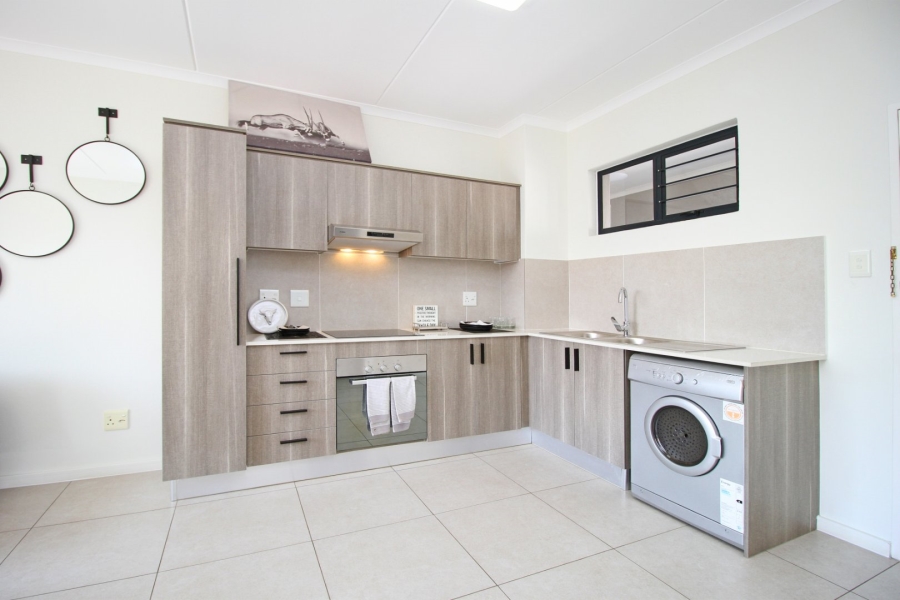 To Let 1 Bedroom Property for Rent in North Riding Gauteng