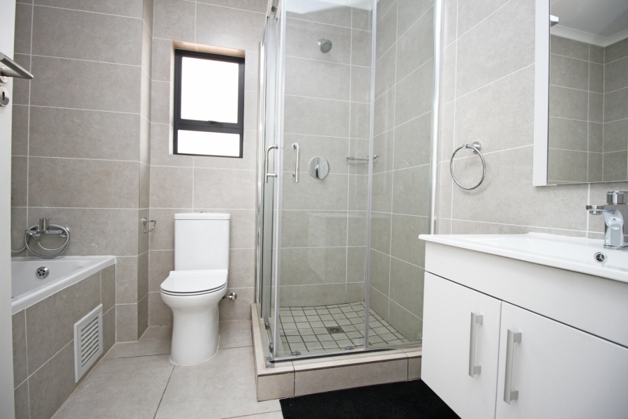 To Let 2 Bedroom Property for Rent in North Riding Gauteng
