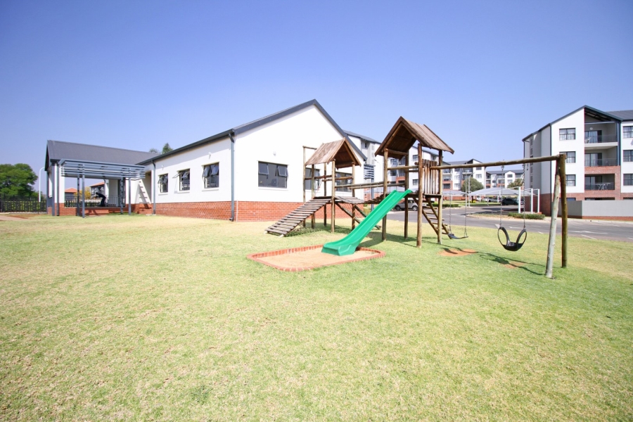 To Let 2 Bedroom Property for Rent in North Riding Gauteng