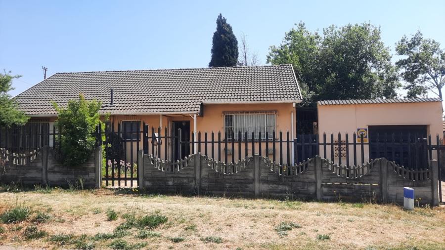 3 Bedroom Property for Sale in Southdale Gauteng