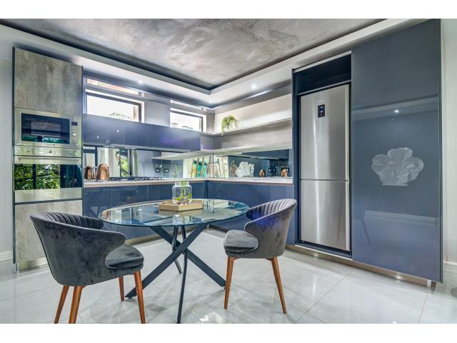 1 Bedroom Property for Sale in Rosebank Gauteng