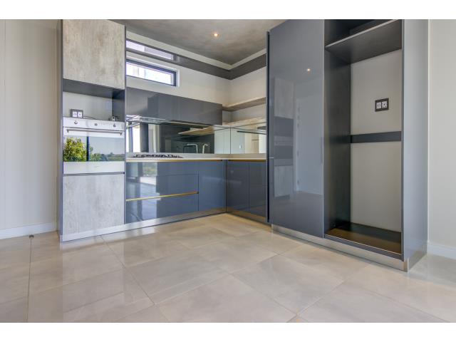 1 Bedroom Property for Sale in Rosebank Gauteng