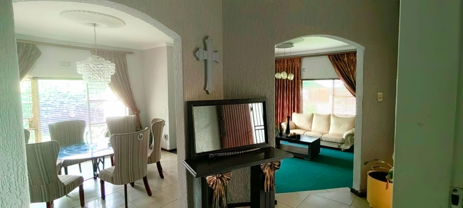  Bedroom Property for Sale in Vanderbijlpark SE 7 Gauteng