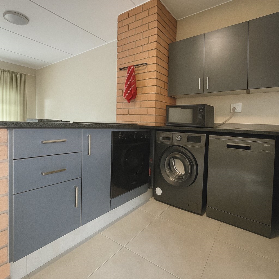 2 Bedroom Property for Sale in Vorna Valley Gauteng