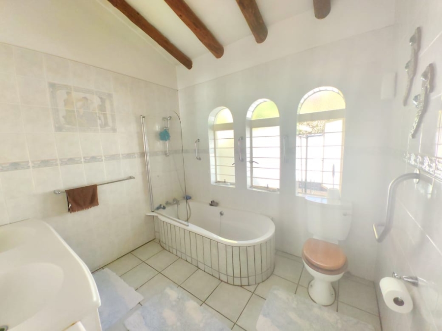 To Let 3 Bedroom Property for Rent in Bryanston Gauteng