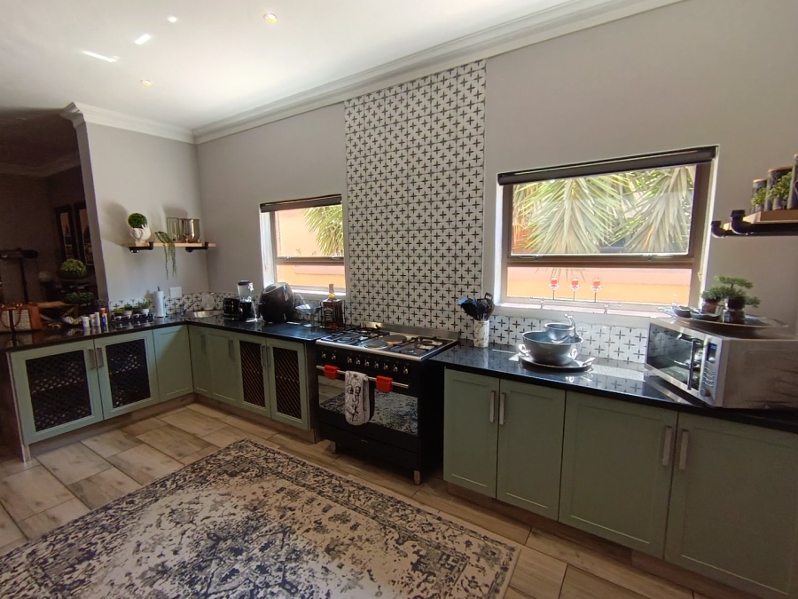 3 Bedroom Property for Sale in Highveld Gauteng