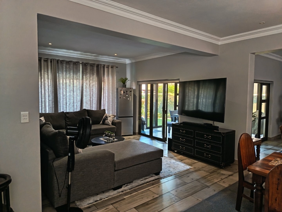 3 Bedroom Property for Sale in Highveld Gauteng