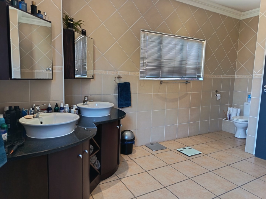 3 Bedroom Property for Sale in Highveld Gauteng