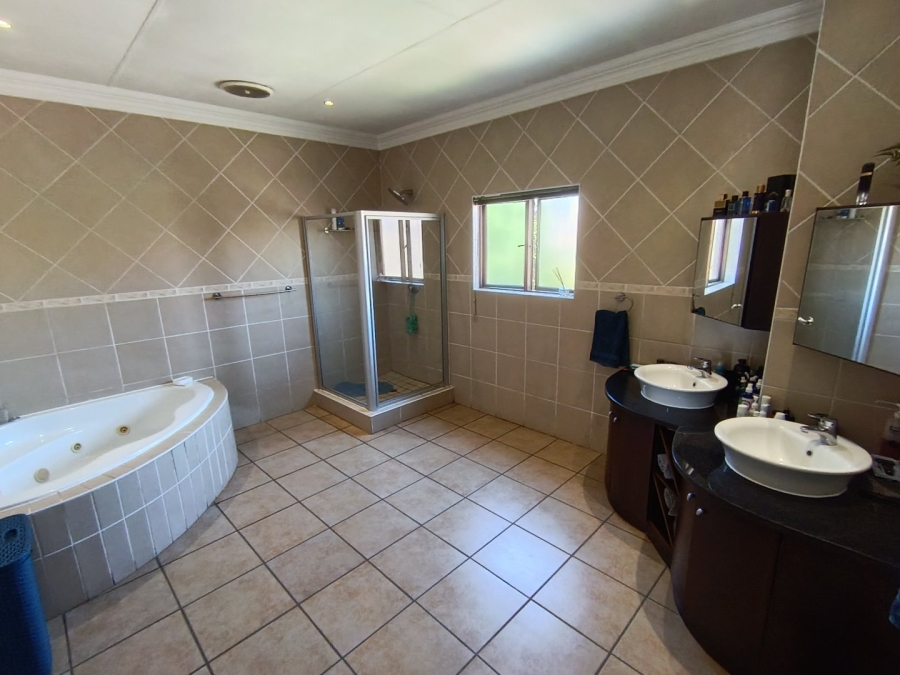 3 Bedroom Property for Sale in Highveld Gauteng