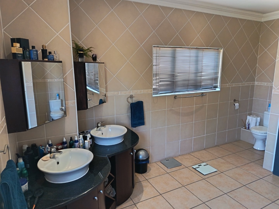 3 Bedroom Property for Sale in Highveld Gauteng