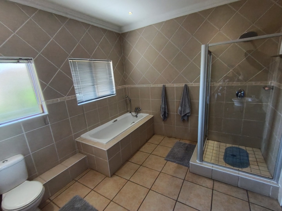 3 Bedroom Property for Sale in Highveld Gauteng