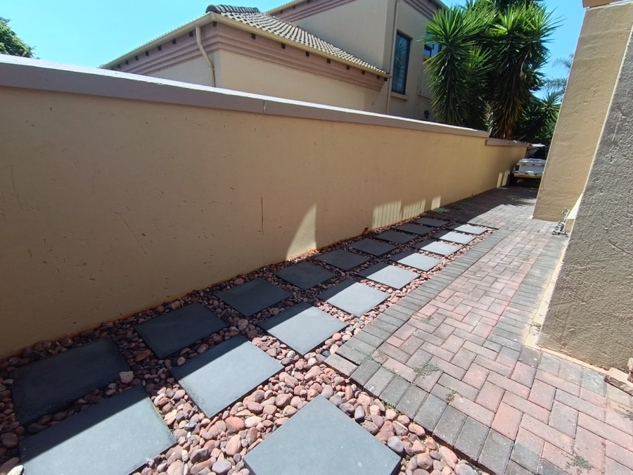 3 Bedroom Property for Sale in Highveld Gauteng