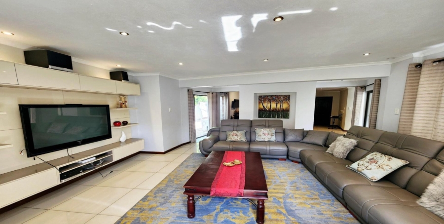 6 Bedroom Property for Sale in Midstream Estate Gauteng