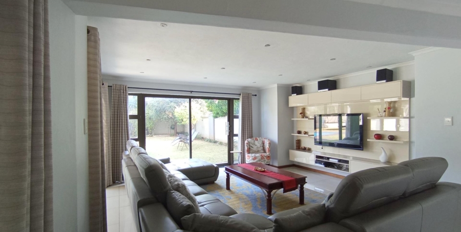 6 Bedroom Property for Sale in Midstream Estate Gauteng