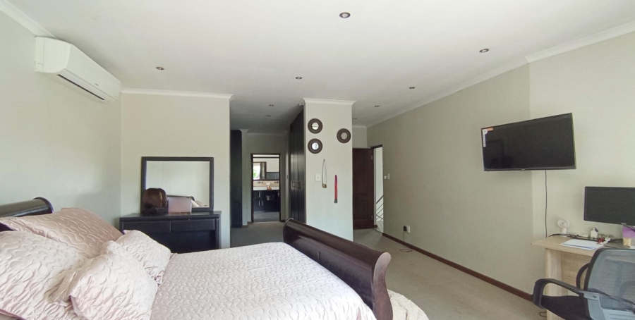 6 Bedroom Property for Sale in Midstream Estate Gauteng
