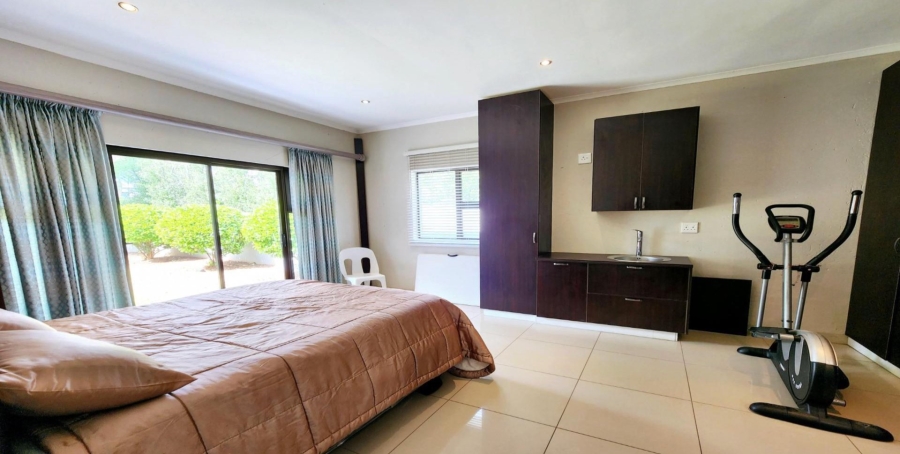 6 Bedroom Property for Sale in Midstream Estate Gauteng