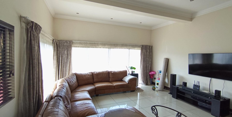 4 Bedroom Property for Sale in Blue Valley Golf Estate Gauteng