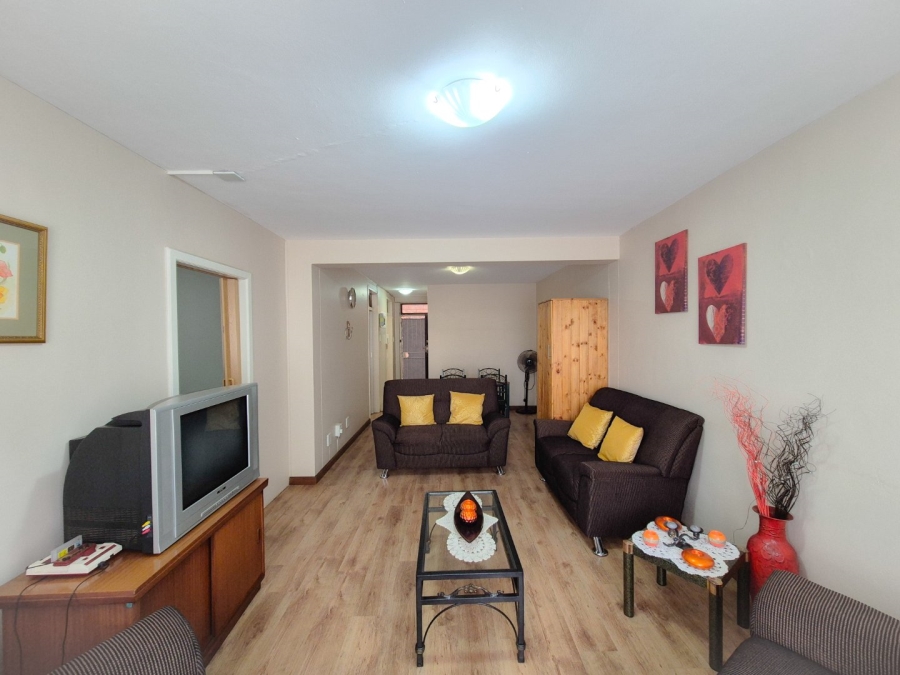 2 Bedroom Property for Sale in Vanderbijlpark CW 3 Gauteng