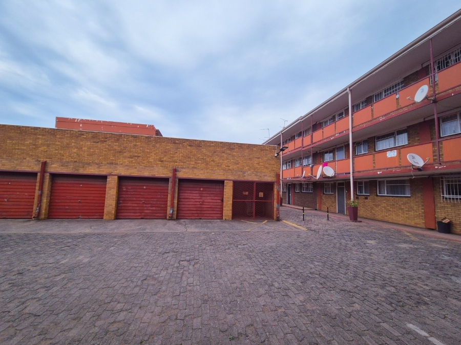 2 Bedroom Property for Sale in Vanderbijlpark CW 3 Gauteng