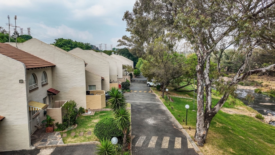 3 Bedroom Property for Sale in Rembrandt Park Gauteng