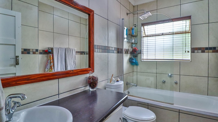 3 Bedroom Property for Sale in Rembrandt Park Gauteng