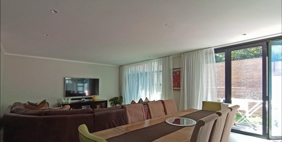 4 Bedroom Property for Sale in Bryanston Gauteng