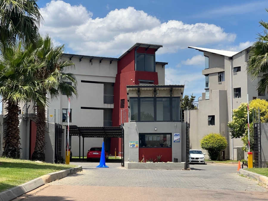 To Let 2 Bedroom Property for Rent in Rooihuiskraal North Gauteng