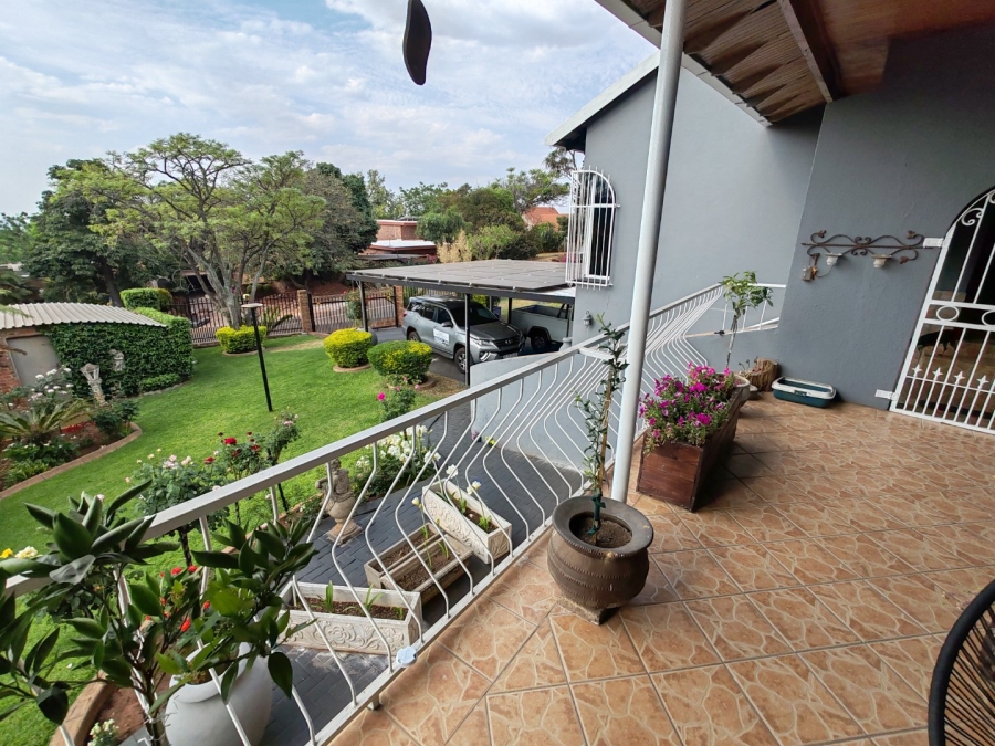 4 Bedroom Property for Sale in Magalieskruin Gauteng