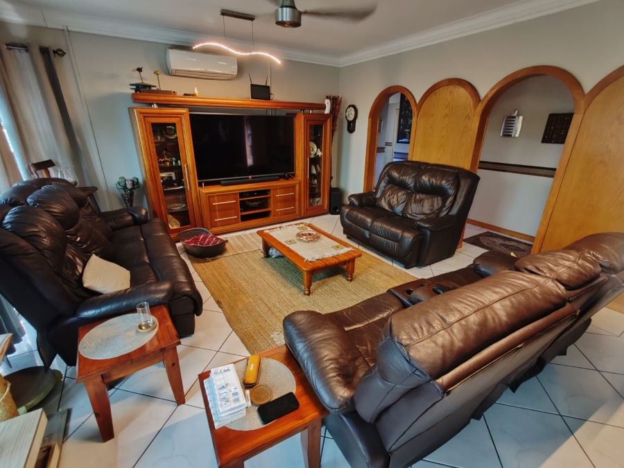 4 Bedroom Property for Sale in Magalieskruin Gauteng