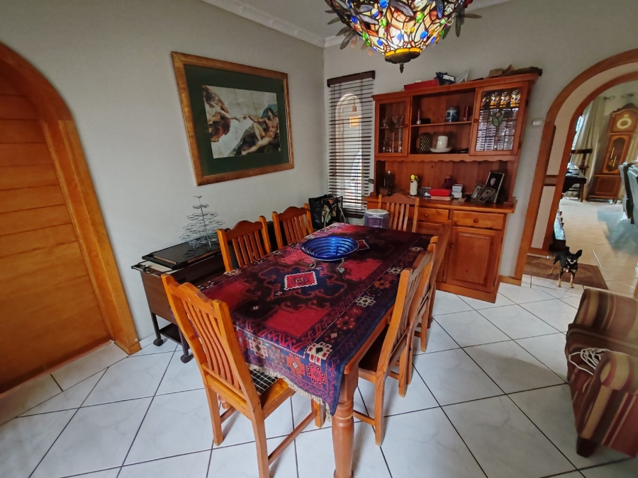 4 Bedroom Property for Sale in Magalieskruin Gauteng