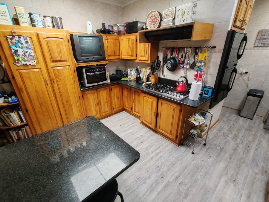 4 Bedroom Property for Sale in Magalieskruin Gauteng