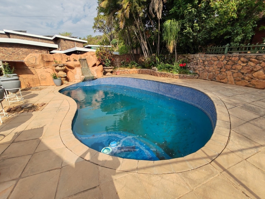 4 Bedroom Property for Sale in Magalieskruin Gauteng