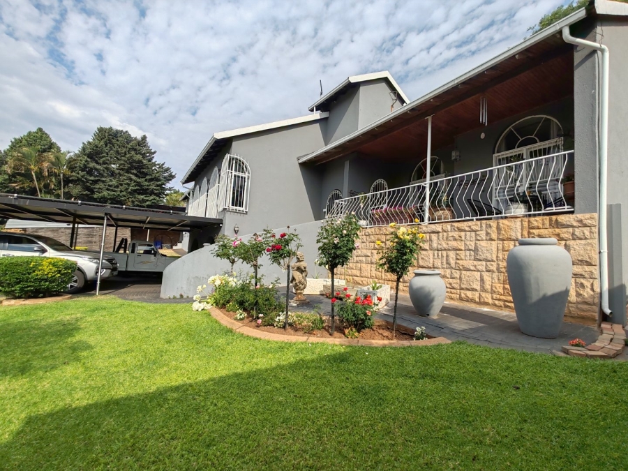 4 Bedroom Property for Sale in Magalieskruin Gauteng