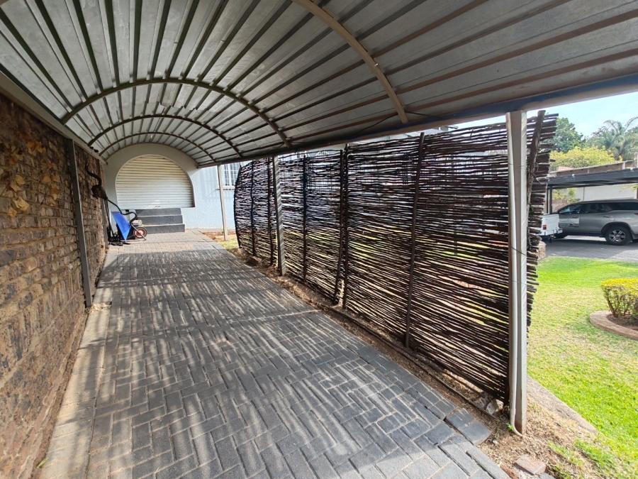 4 Bedroom Property for Sale in Magalieskruin Gauteng