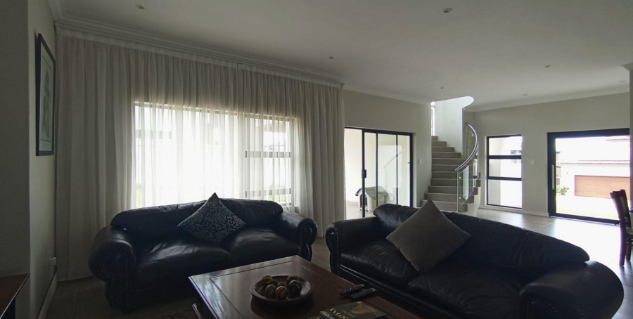 4 Bedroom Property for Sale in Blue Valley Golf Estate Gauteng